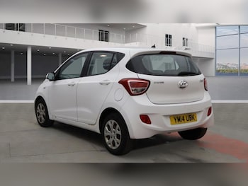 Used Hyundai i10 2014 for sale - 76223177: Photo 4