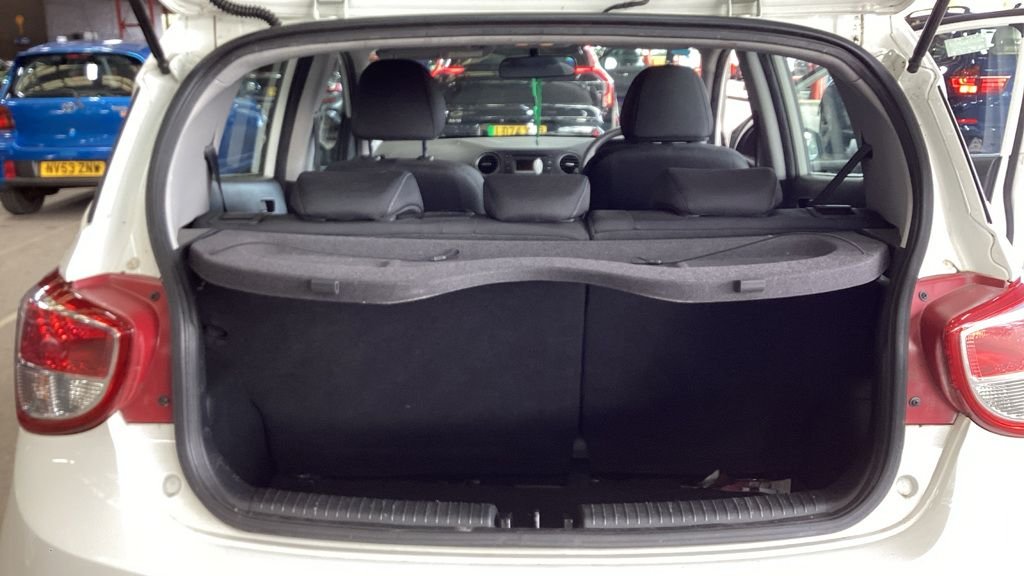 Used Hyundai i10 2014 for sale - 76223177: Photo 7