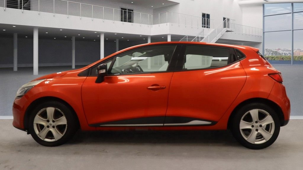 Used Renault Clio 2013 for sale - 76367925: Photo 5