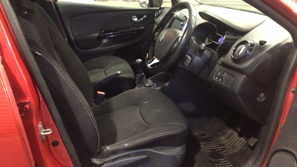 Used Renault Clio 2013 for sale - 76367925: Photo 8