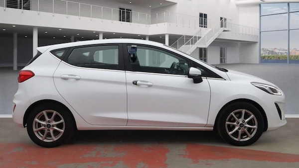 Used Ford Fiesta 2018 for sale - 76223178: Photo 2