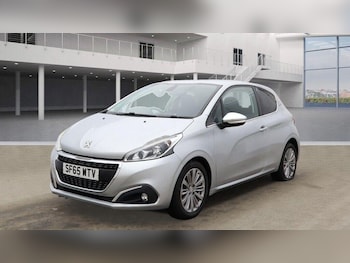 Used Peugeot 208 2015 for sale - 75566899: Photo