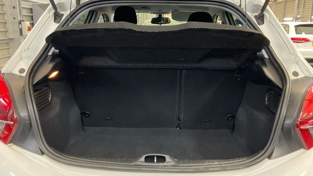 Used Peugeot 208 2017 for sale - 77967471: Photo 11