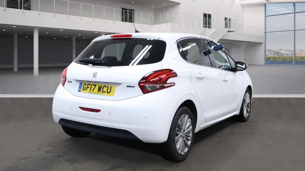 Used Peugeot 208 2017 for sale - 77967471: Photo 3