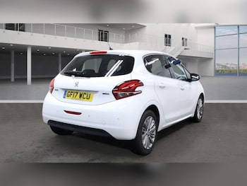 Used Peugeot 208 2017 for sale - 77967471: Photo