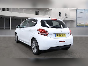 Used Peugeot 208 2017 for sale - 77967471: Photo