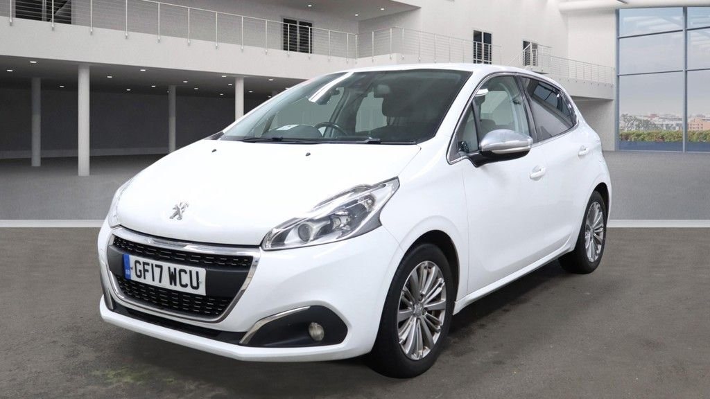 Used Peugeot 208 2017 for sale - 77967471: Photo 6