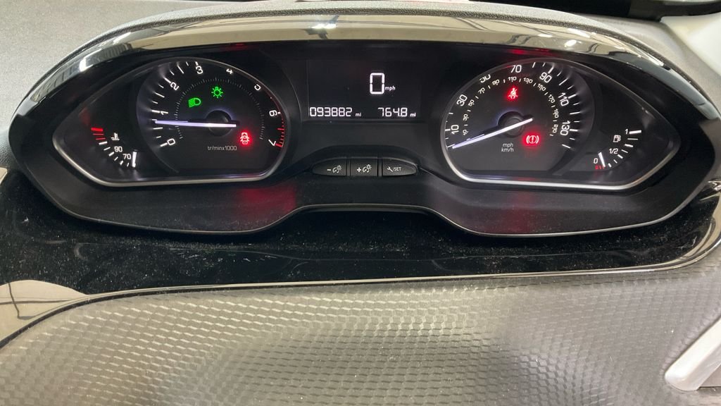 Used Peugeot 208 2017 for sale - 77967471: Photo 7