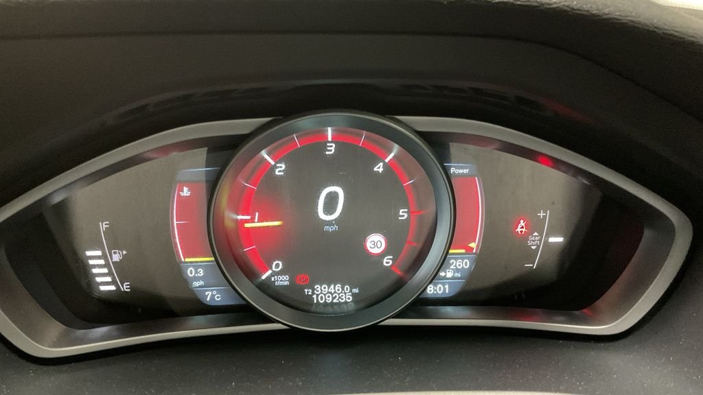 Used Volvo V40 2014 for sale - 77188747: Photo 10