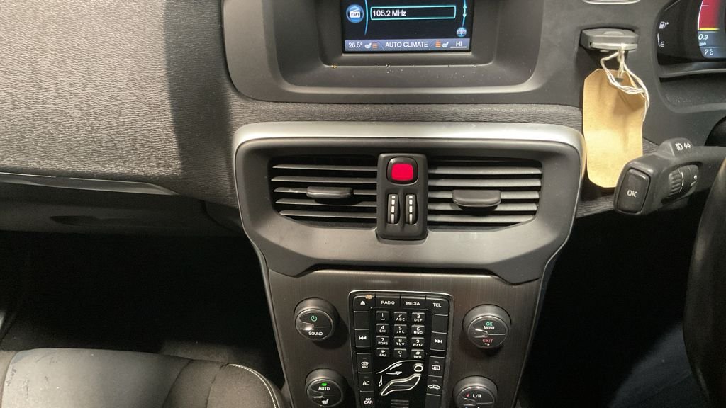 Used Volvo V40 2014 for sale - 77188747: Photo 11