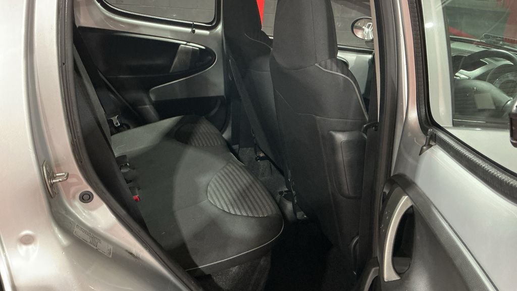 Used Peugeot 107 2013 for sale - 76430226: Photo 10