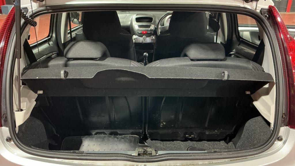 Used Peugeot 107 2013 for sale - 76430226: Photo 11