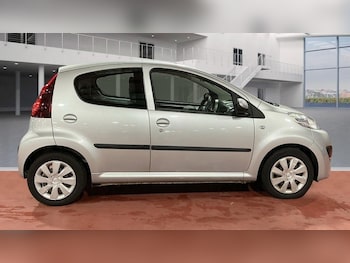 Used Peugeot 107 2013 for sale - 76430226: Photo