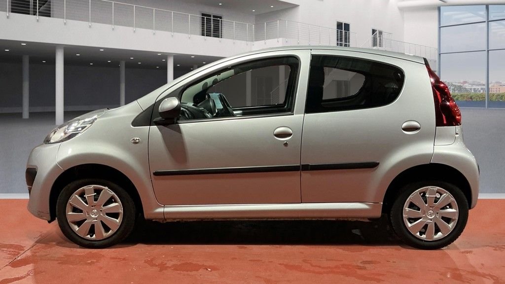 Used Peugeot 107 2013 for sale - 76430226: Photo 5