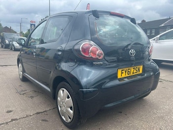 Used Toyota AYGO 2011 for sale - 75566839: Photo