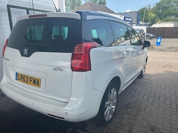 Used Peugeot 5008 2013 for sale - 75566858: Photo