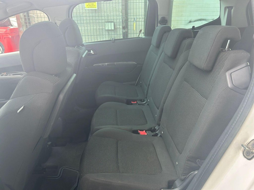 Used Peugeot 5008 2013 for sale - 77341289: Photo 14