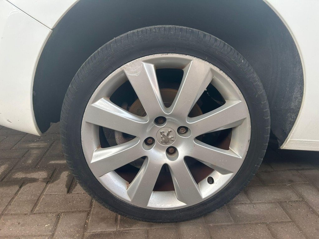 Used Peugeot 5008 2013 for sale - 77341289: Photo 22