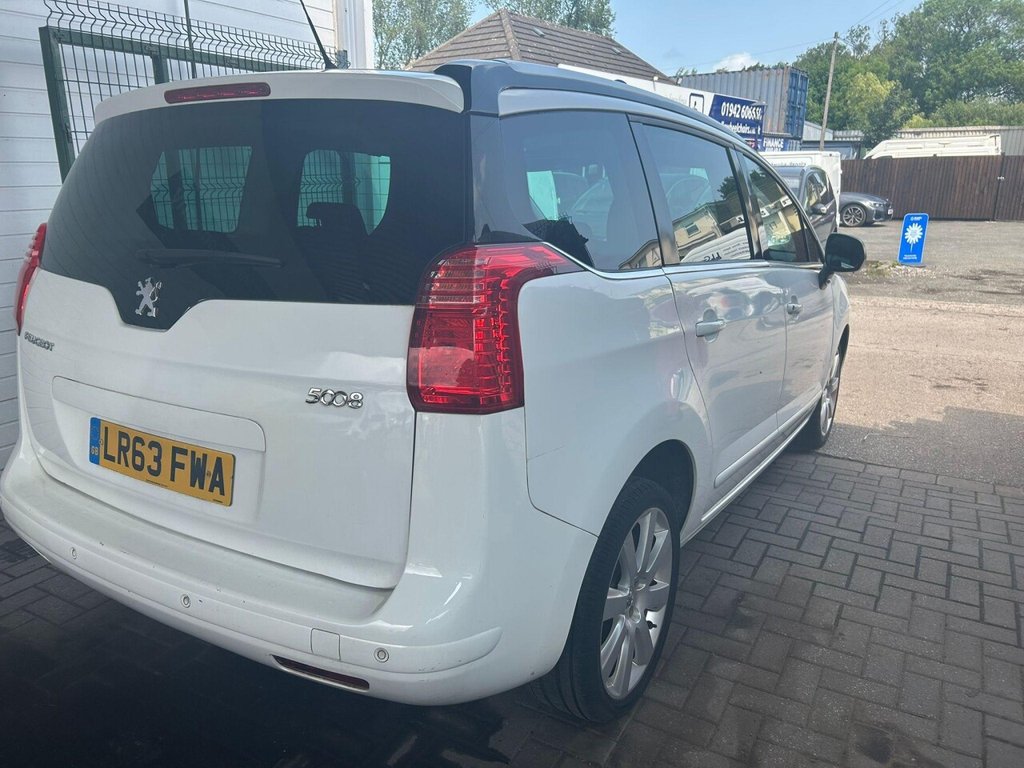 Used Peugeot 5008 2013 for sale - 77341289: Photo 4