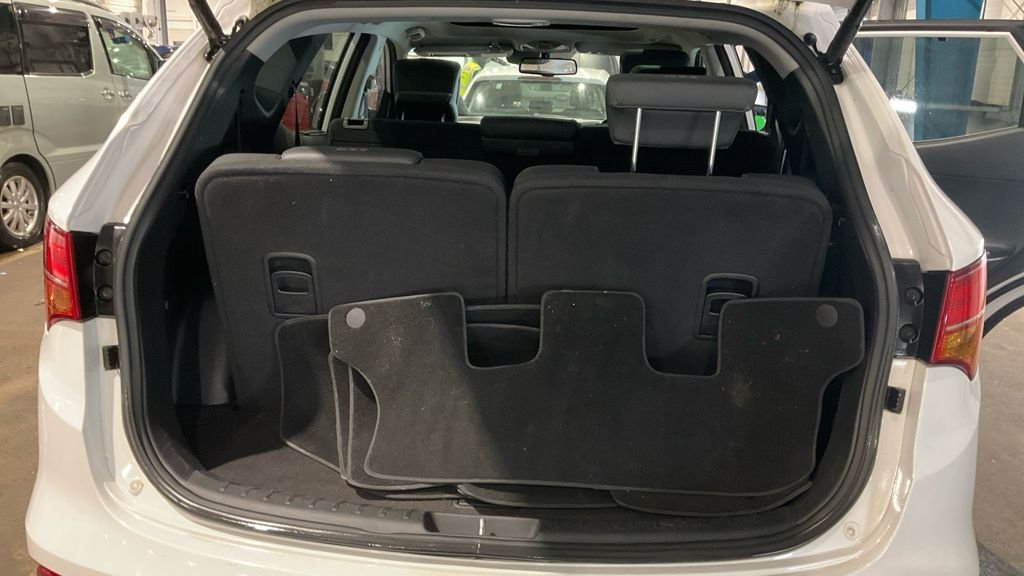 Used Hyundai Santa Fe 2015 for sale - 76535821: Photo 11