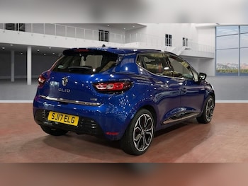 Used Renault Clio 2017 for sale - 76535894: Photo