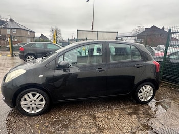 Used Toyota Yaris 2008 for sale - 77600247: Photo