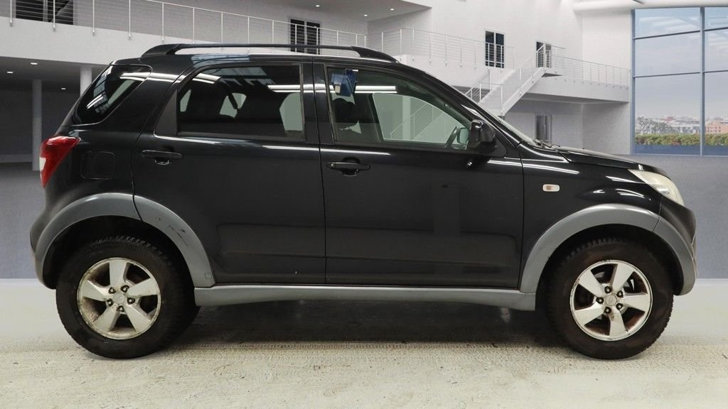 Used Daihatsu Terios 2008 for sale - 76535888: Photo 2