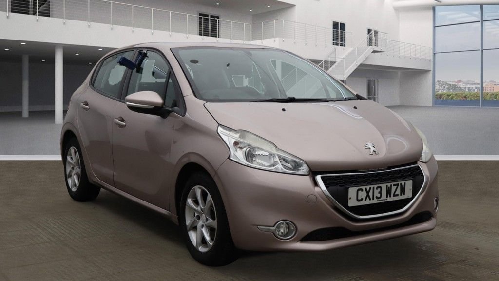 Used Peugeot 208 2013 for sale - 76367886: Photo 1