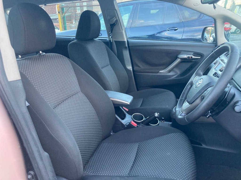 Used Toyota Verso 2009 for sale - 77014378: Photo 13