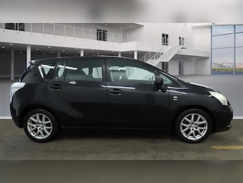 Used Toyota Verso 2009 for sale - 77014378: Photo