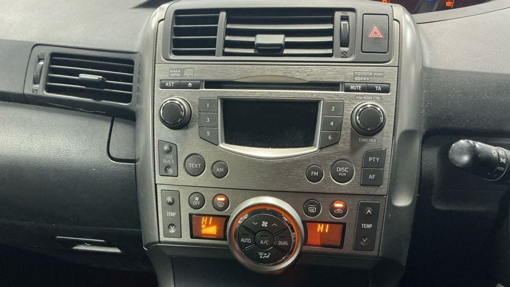 Used Toyota Verso 2009 for sale - 77014378: Photo 7