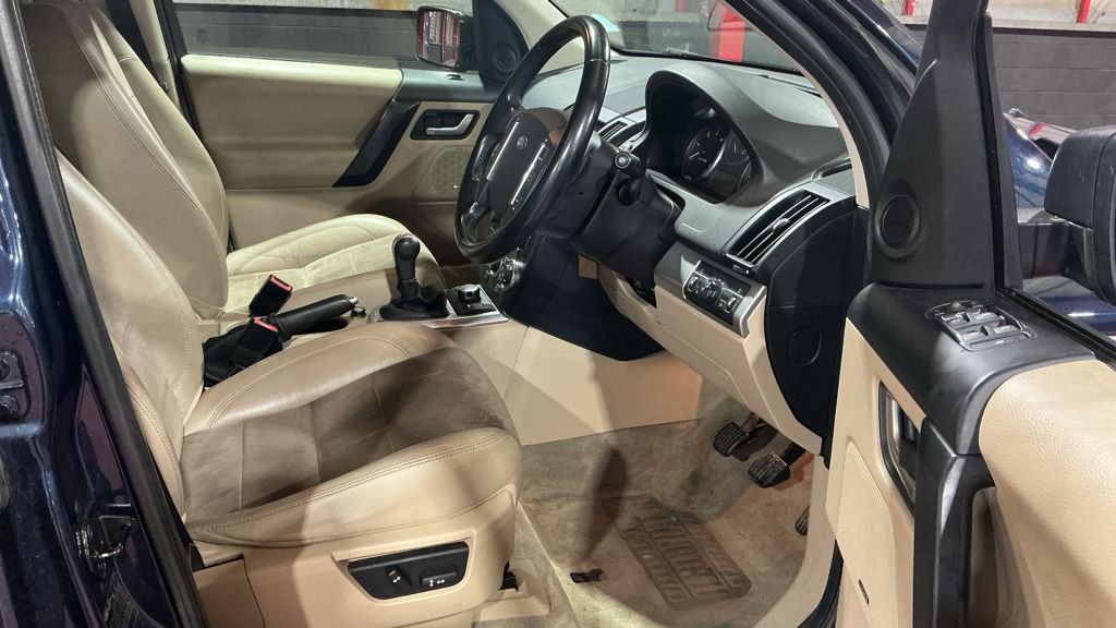 Used Land Rover Freelander 2 2011 for sale - 77053632: Photo 9