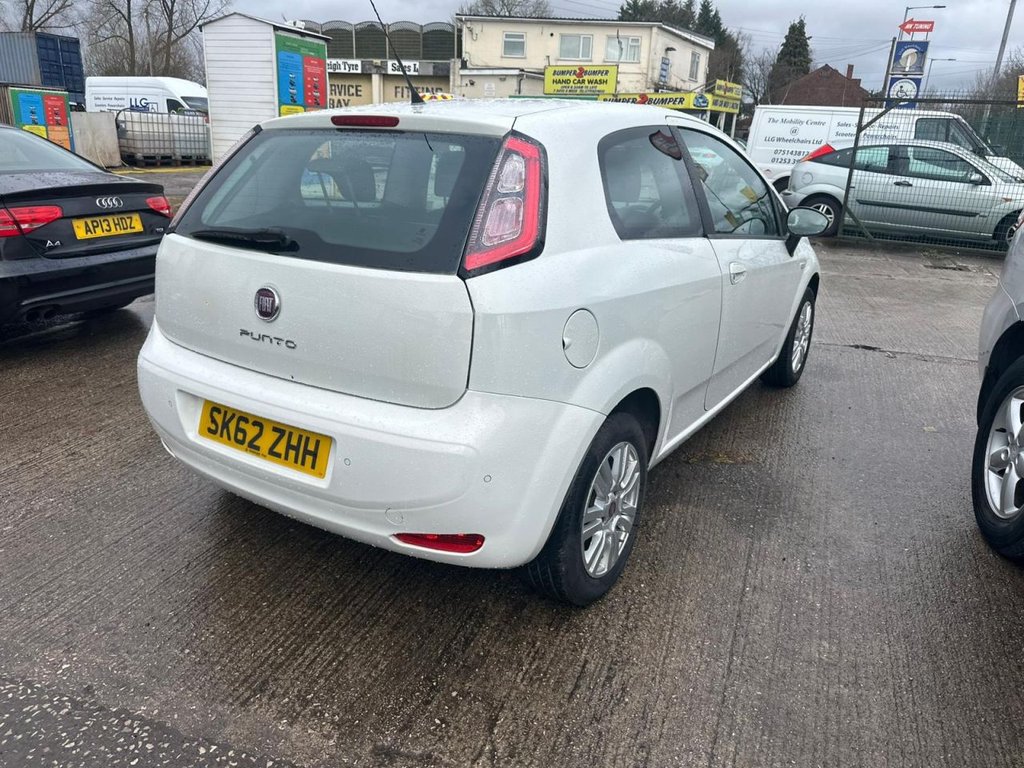 Used Fiat Punto 2012 for sale - 77499465: Photo 2