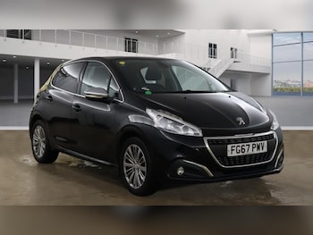Used Peugeot 208 2017 for sale - 76604841: Photo