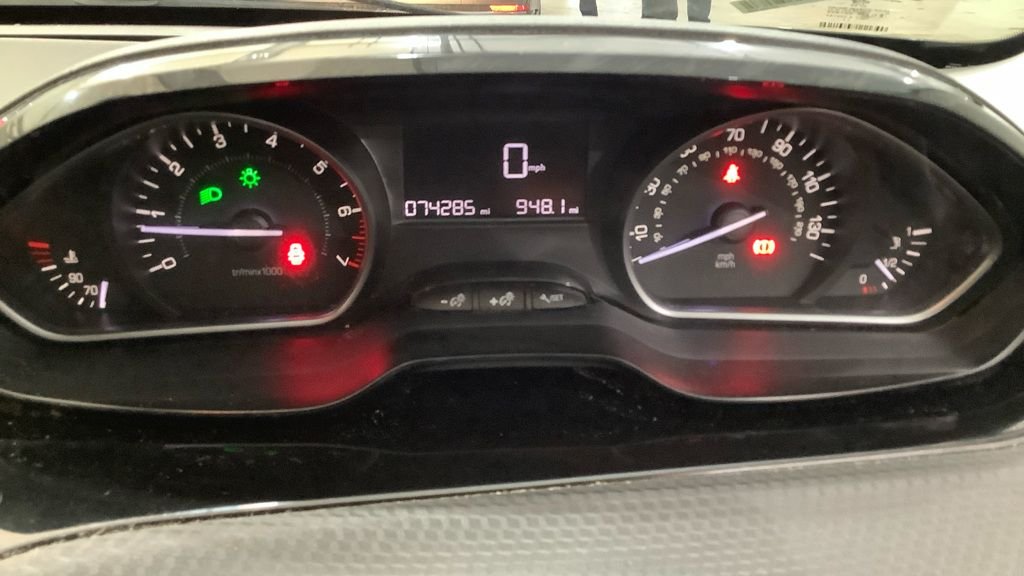 Used Peugeot 208 2017 for sale - 76604841: Photo 7