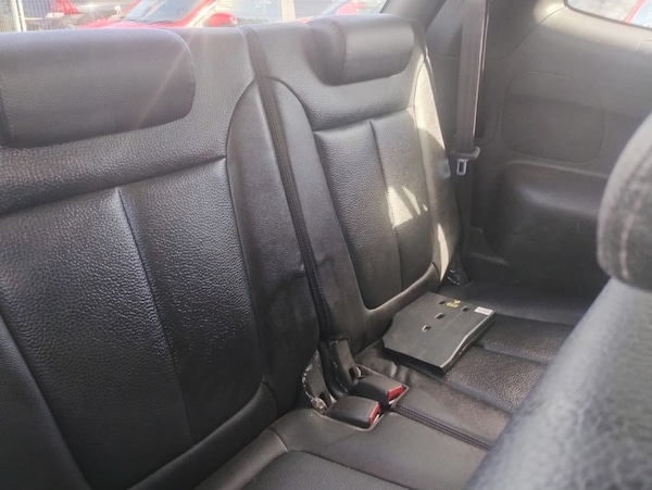 Used Hyundai Santa Fe 2011 for sale - 75735423: Photo 12