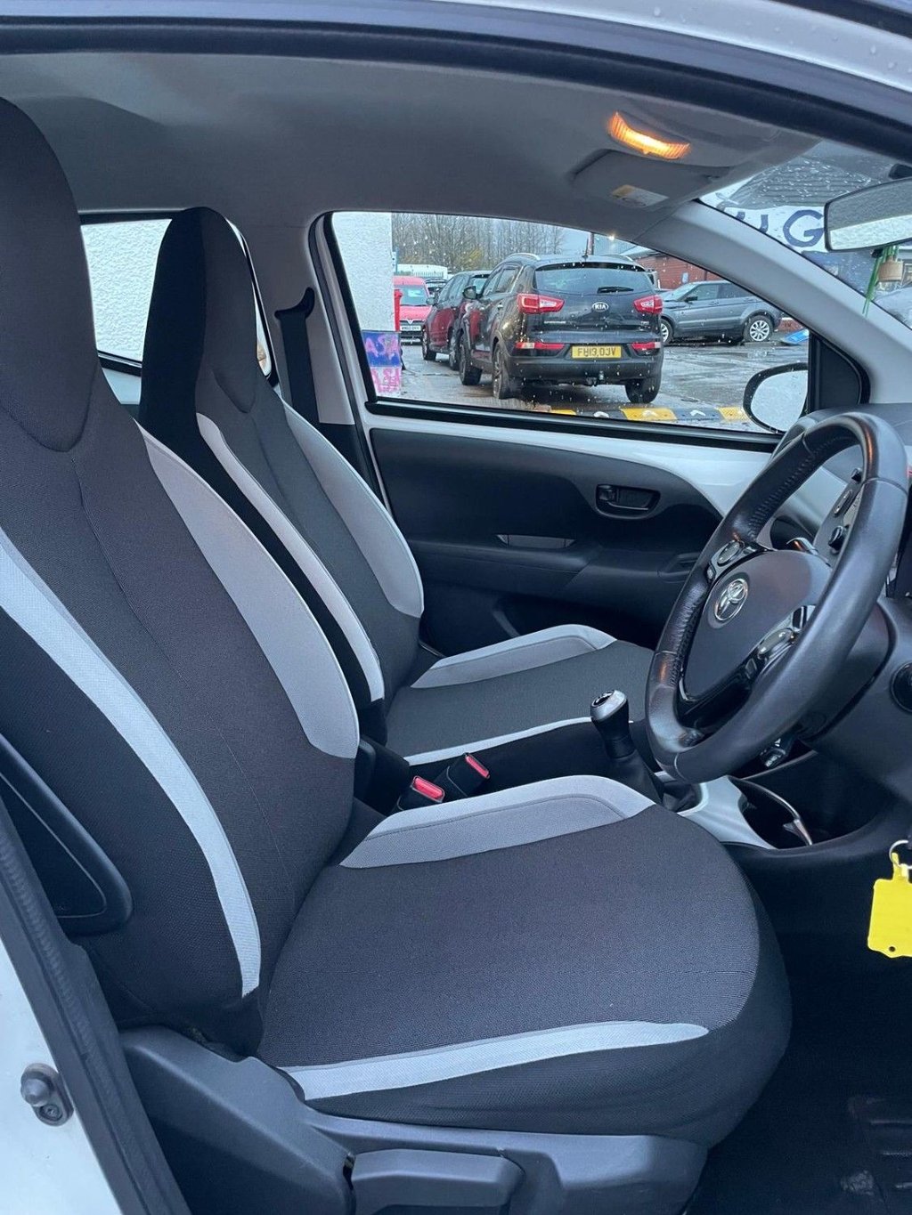 Used Toyota AYGO 2014 for sale - 76286163: Photo 11