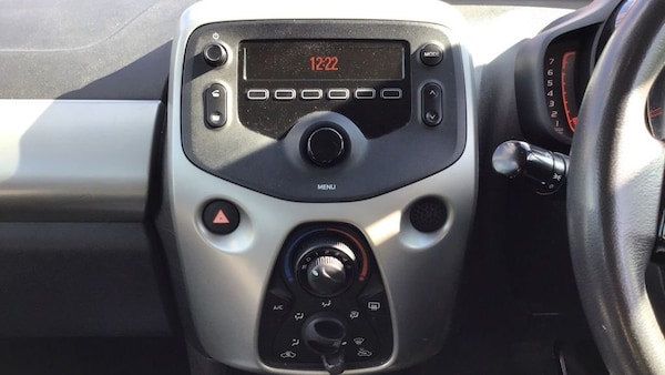 Used Toyota AYGO 2014 for sale - 76286163: Photo 11