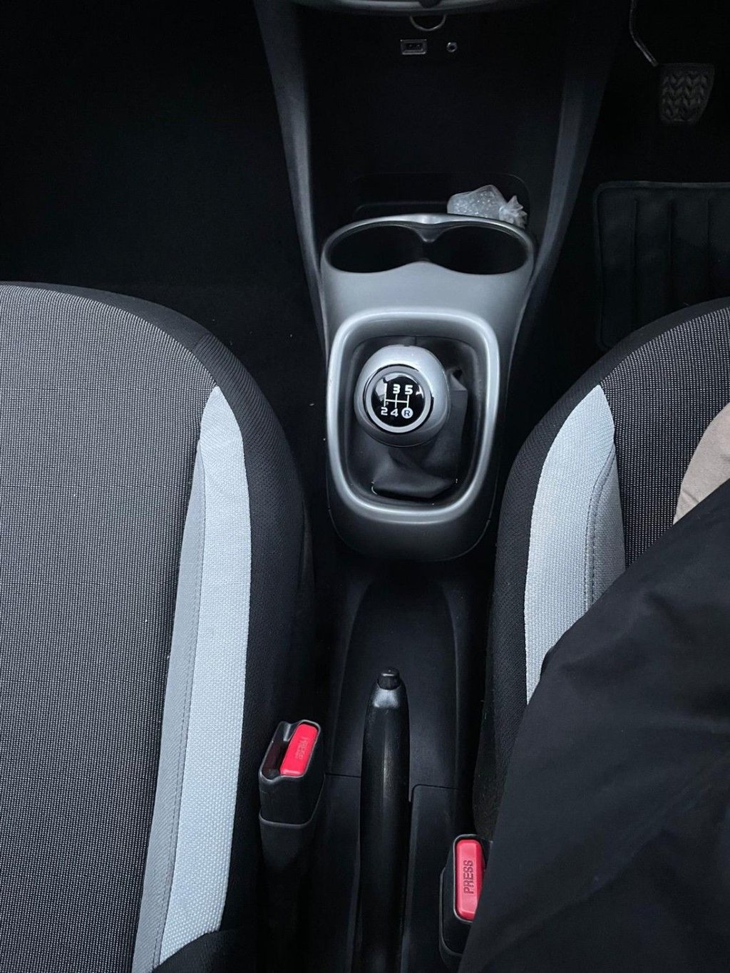 Used Toyota AYGO 2014 for sale - 76286163: Photo 23