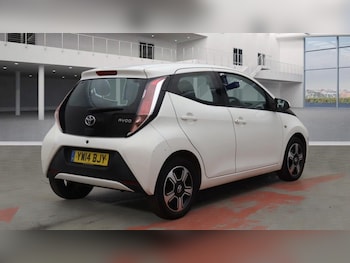 Used Toyota AYGO 2014 for sale - 76286163: Photo 3