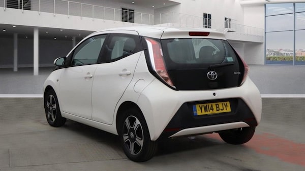 Used Toyota AYGO 2014 for sale - 76286163: Photo 4