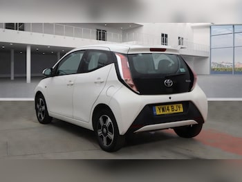 Used Toyota AYGO 2014 for sale - 76286163: Photo 4