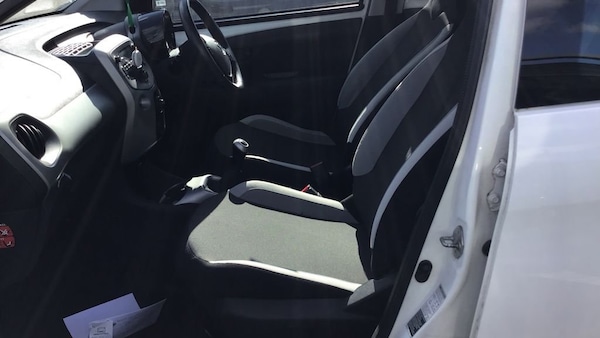 Used Toyota AYGO 2014 for sale - 76286163: Photo 8
