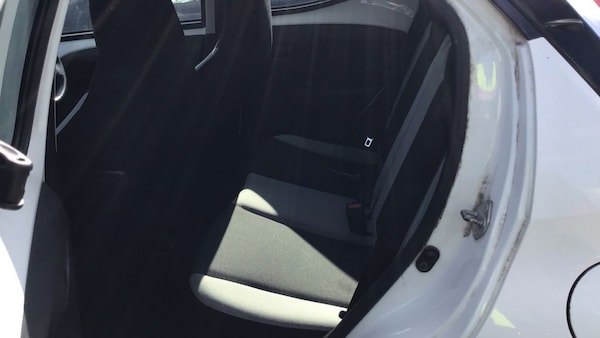 Used Toyota AYGO 2014 for sale - 76286163: Photo 9