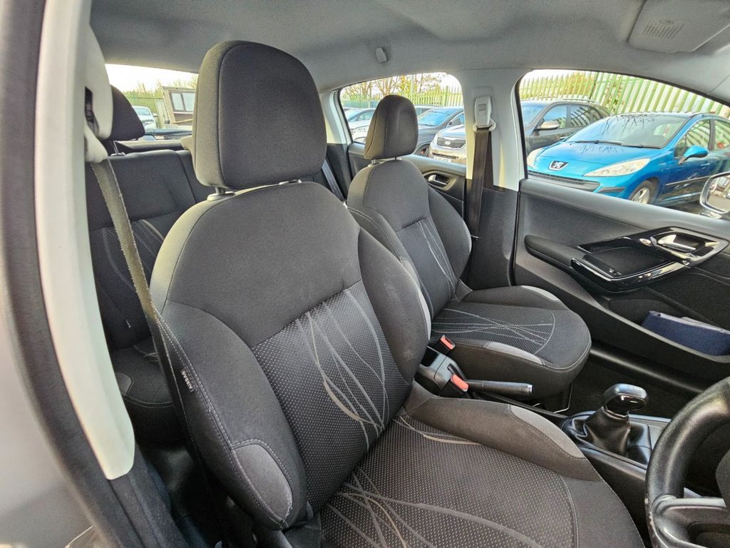 Used Peugeot 208 2013 for sale - 76496278: Photo 11