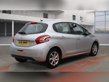 Used Peugeot 208 2013 for sale - 76496278: Photo