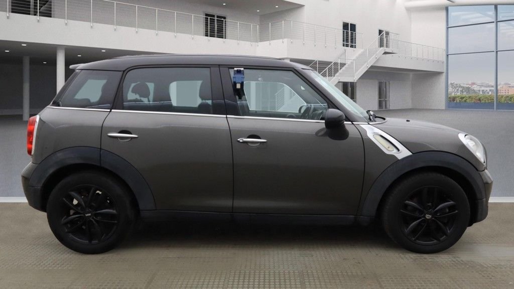 Used MINI Countryman 2011 for sale - 76527192: Photo 2