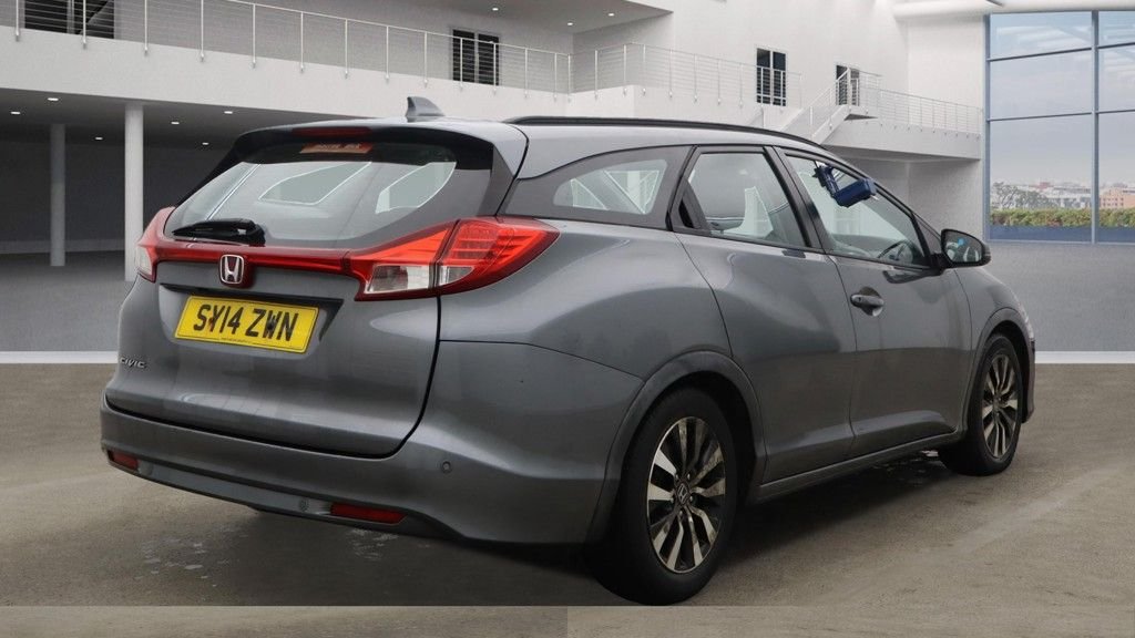 Used Honda Civic 2014 for sale - 76535814: Photo 3