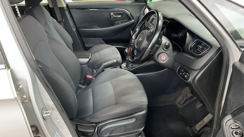 Used Kia Carens 2014 for sale - 76867653: Photo 9