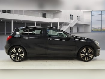 Used Mercedes-Benz A-Class 2014 for sale - 76430302: Photo